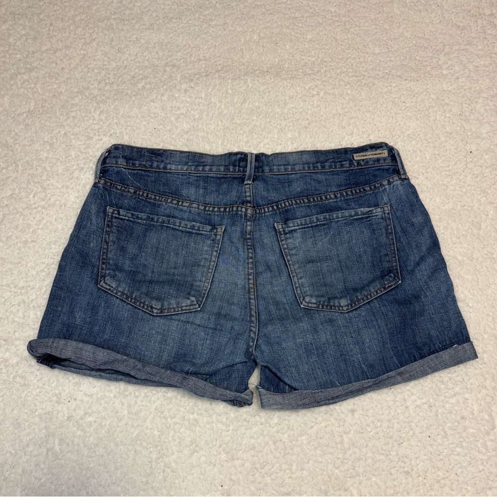 Citizens of Humanity Women Medium Wash Denim Roll Up Hem Shorts - Picture 5 of 11